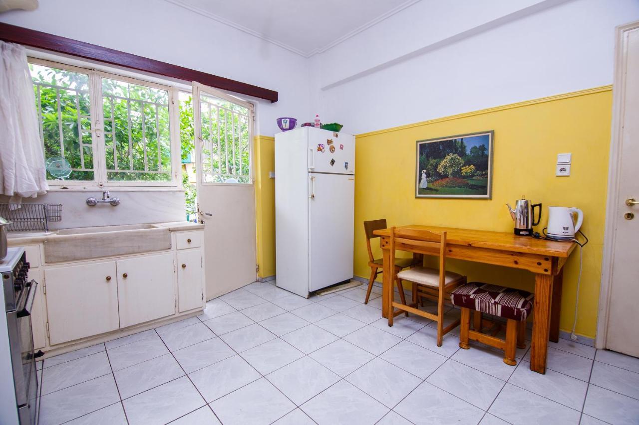 Birbili Youth Guest House Ateny Zewnętrze zdjęcie